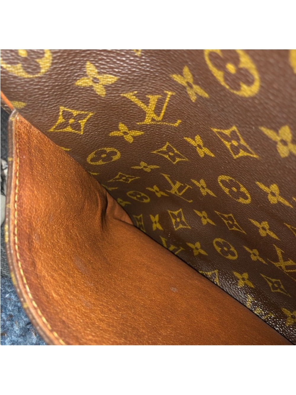 Louis Vuitton Monogram Canvas Messenger Bag in Brown - Picture 7 of 9